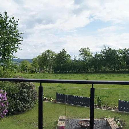 Magnolie In Der Eifel Dom wakacyjny Monschau