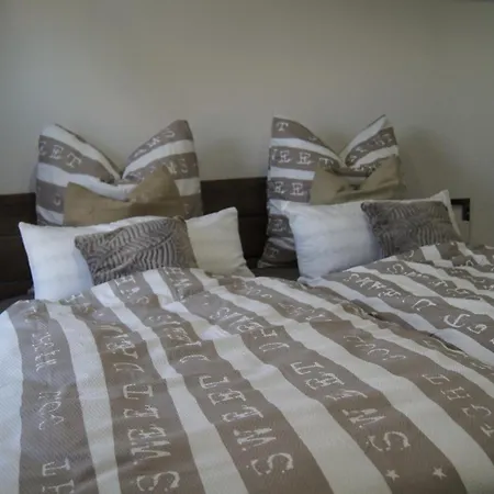 Magnolie In Der Eifel *